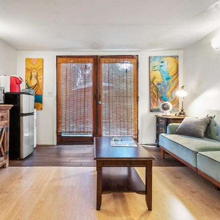 Private Studio City Guest House Лос-Анджелес Экстерьер фото