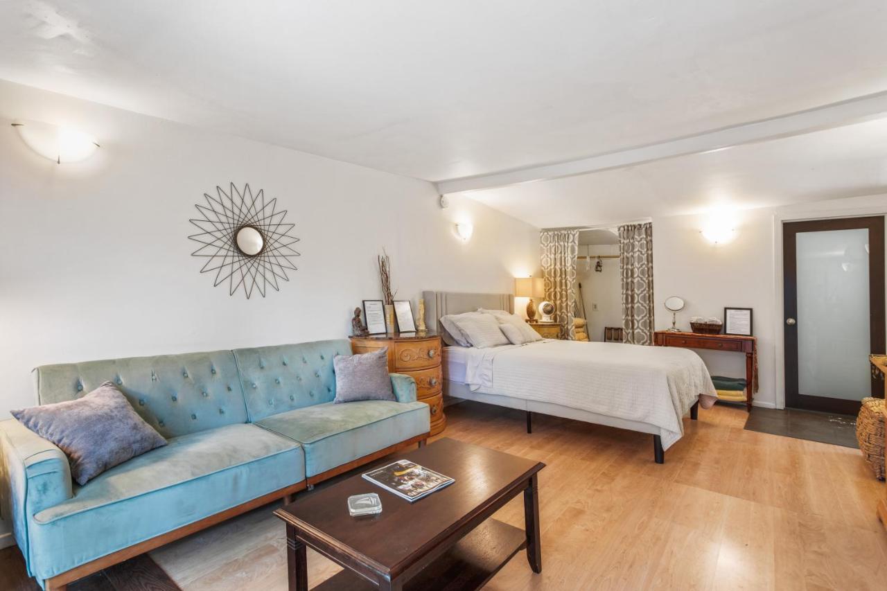 Private Studio City Guest House Лос-Анджелес Экстерьер фото
